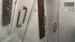 Bathroom Glass Cleaning